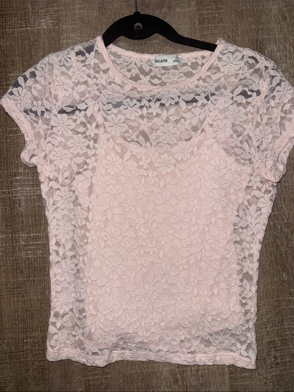 Hollister Pale Pink Floral Lace Short Sleeve Top